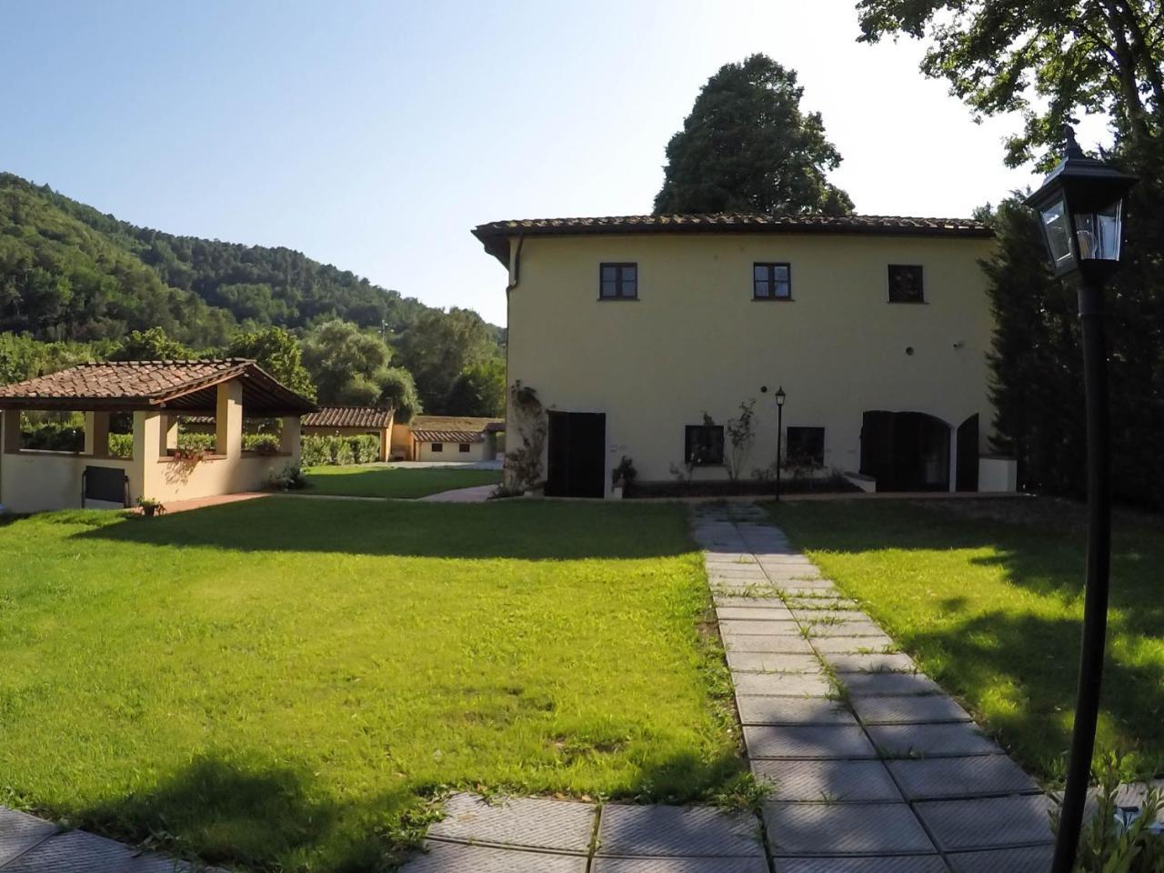 Casale La Fata -Tipico Toscano Immerso Nelle Colline Tra Lucca E Versilia, 6 Appartamenti Indipendenti Камайоре Экстерьер фото