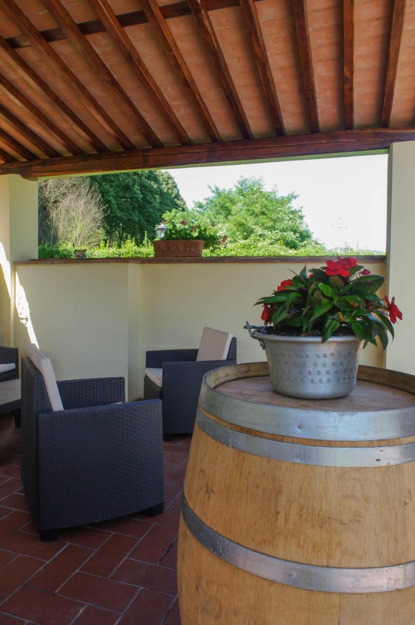 Casale La Fata -Tipico Toscano Immerso Nelle Colline Tra Lucca E Versilia, 6 Appartamenti Indipendenti Камайоре Экстерьер фото