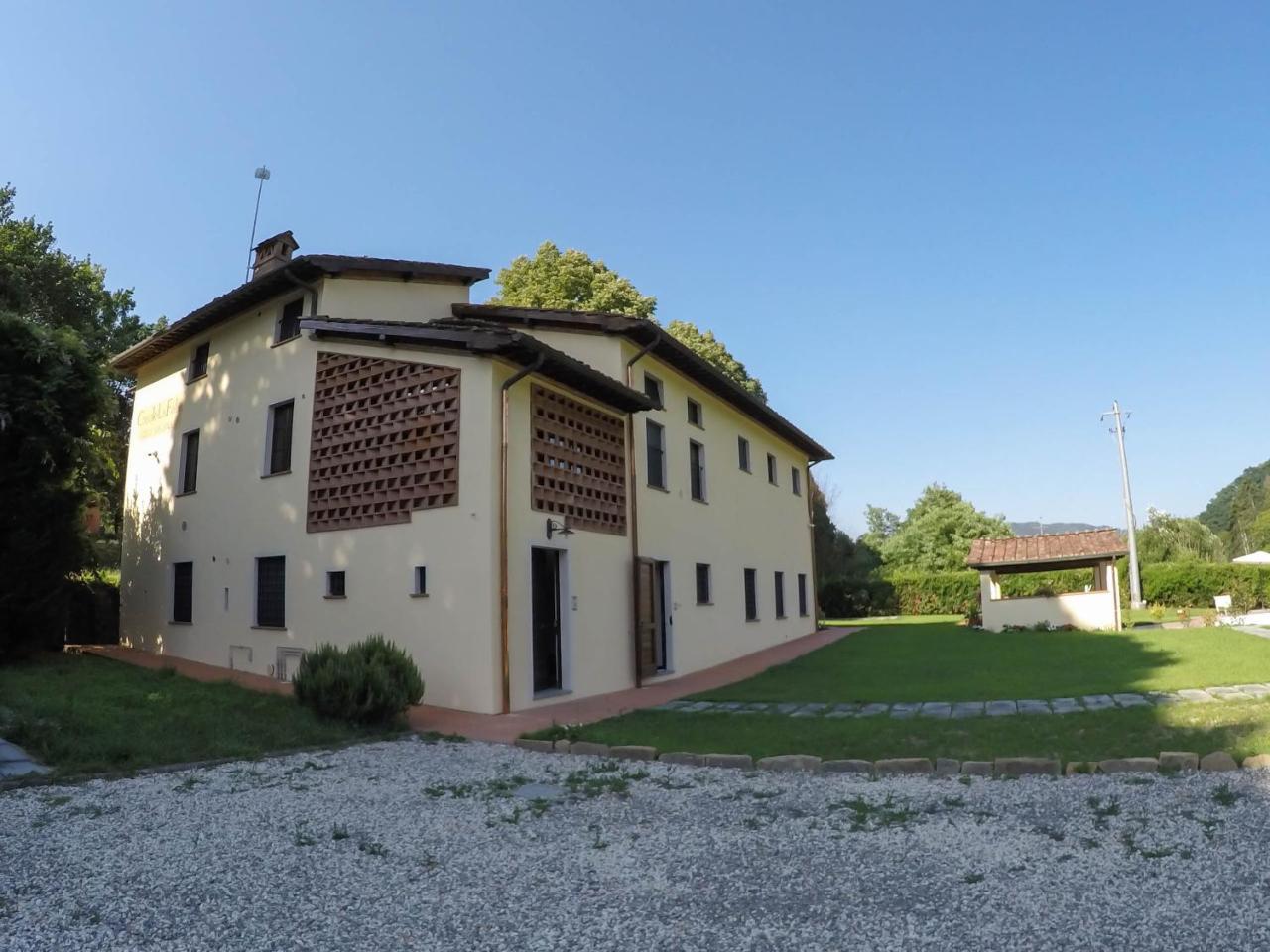 Casale La Fata -Tipico Toscano Immerso Nelle Colline Tra Lucca E Versilia, 6 Appartamenti Indipendenti Камайоре Экстерьер фото