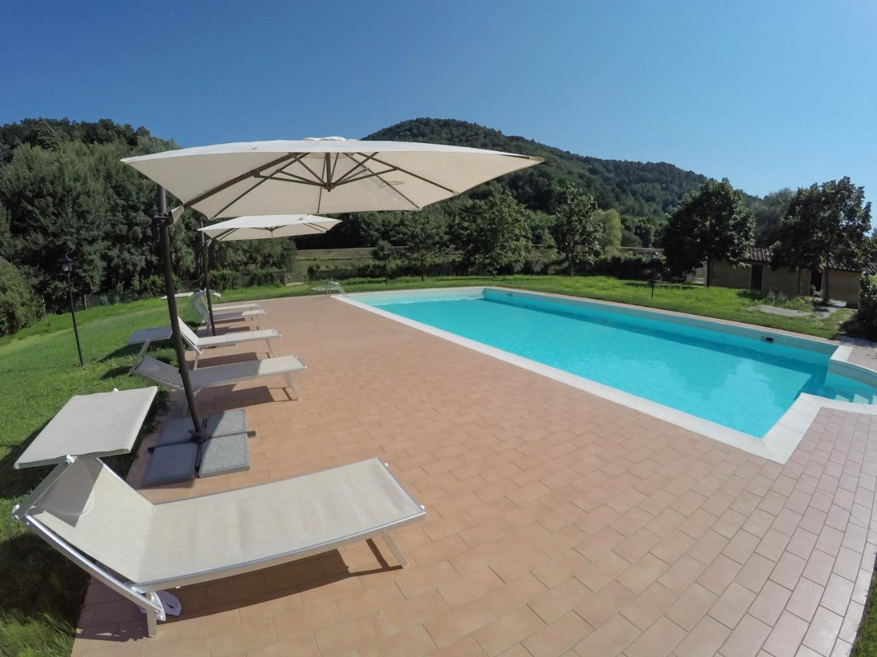 Casale La Fata -Tipico Toscano Immerso Nelle Colline Tra Lucca E Versilia, 6 Appartamenti Indipendenti Камайоре Экстерьер фото