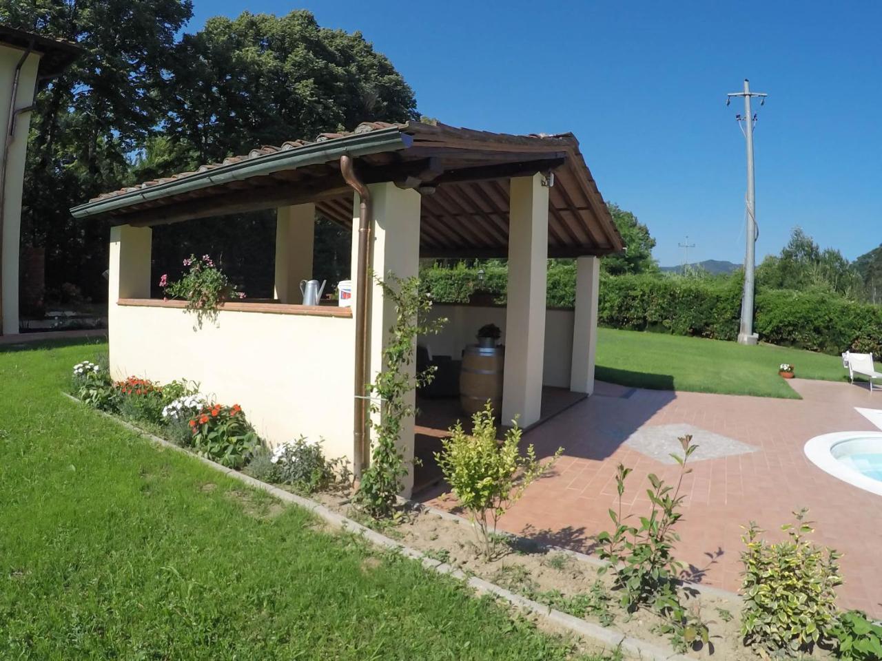 Casale La Fata -Tipico Toscano Immerso Nelle Colline Tra Lucca E Versilia, 6 Appartamenti Indipendenti Камайоре Экстерьер фото